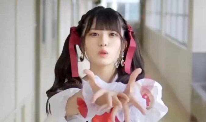 大越ひなの